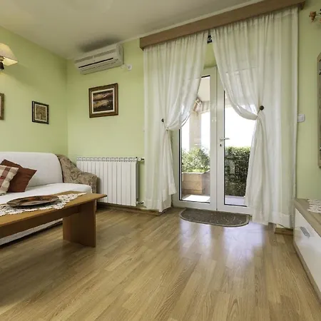 Apartman Fuer 6 Personen Ca 74 Qm In Sveti Vid-miholjice, Kvarner Bucht Krk Sveti Vid-Miholjice